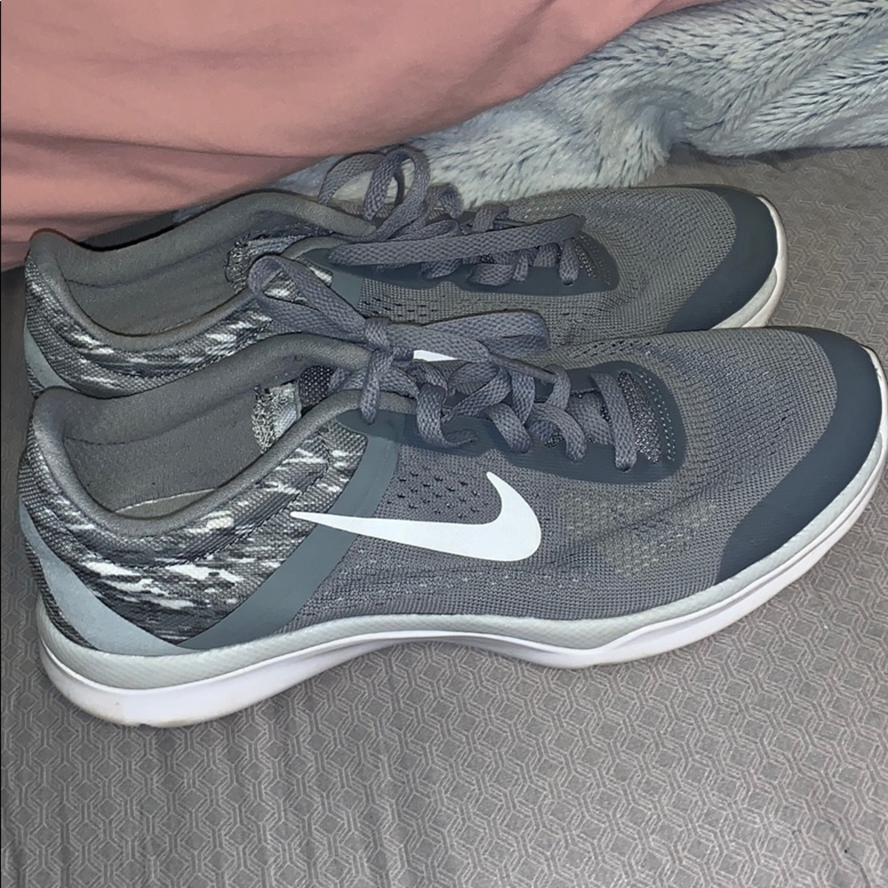 Nike in season 5